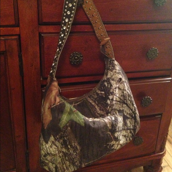 Camo purse - Picture 1 of 1