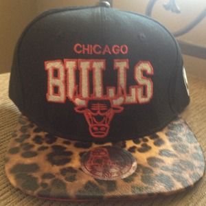 Bulls strap back!!❌❌on hold