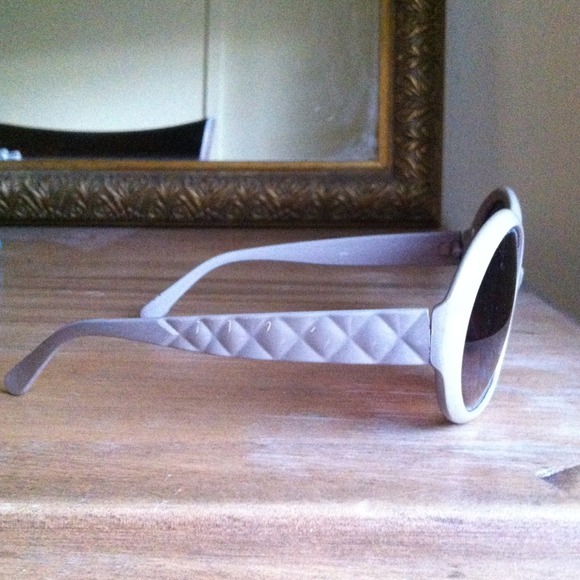 ?TRADED!❌ Grey sunglasses