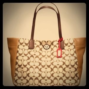 Coach Legacy Weekend Signature Turnlock Tote