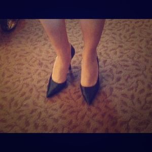 Comfortable leather pumps