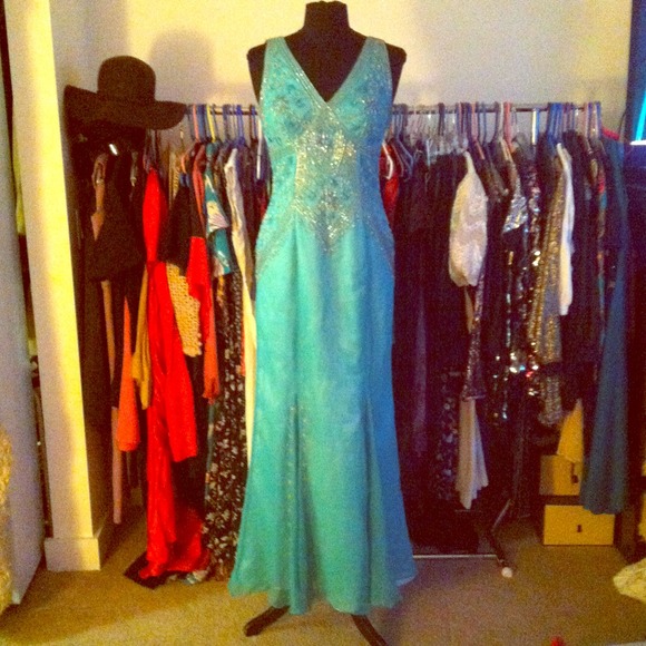 SCALA GOWN
