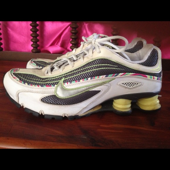 ✨Reduced✨Rainbow Nike Shocks