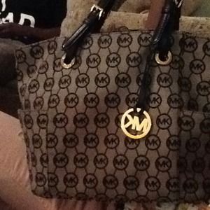 Michael Kors Purse! ❤❤SOLD❤❤❤❤❤❤