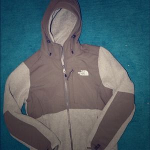 North Face hooded Denali jacket