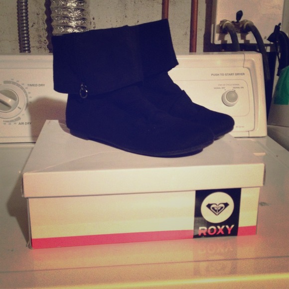 Roxy boots!