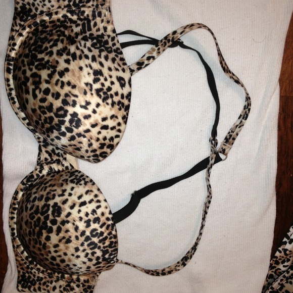 SOLD VS MULTIWAY leopard print bra size 36 B