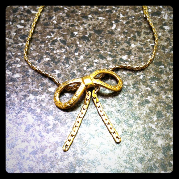 14K Gold Bow Necklace