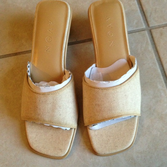 New Avon Slippers... Cream/ light brown in color