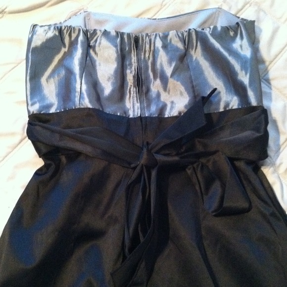 🎯SOLD🎯Evening dress - Picture 3 of 3