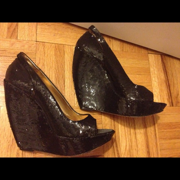 Report signature black sequin wedges 8