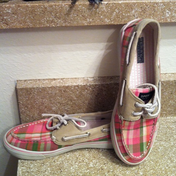 Pink plaid sperry's