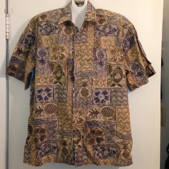%Fun Hawaiian type shirt