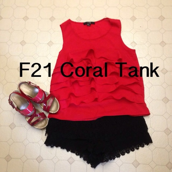 SOLD IN A BUNDLE 🌺Coral Tank with Ruffles