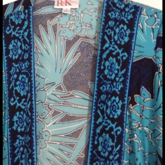 Cardigan. - Picture 2 of 4