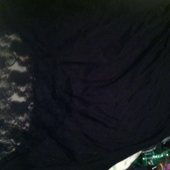 Pretty cross shirt - Picture 2 of 2