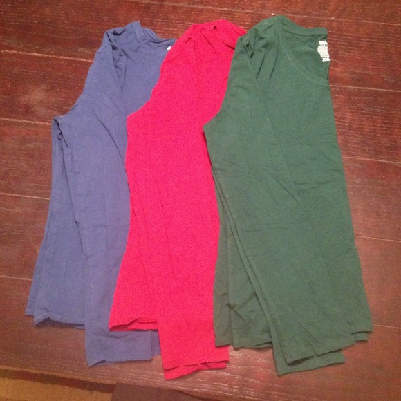 Sold in bundle***3 long sleeve tops