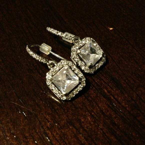 Stella & Dot Deco Drop Earrings