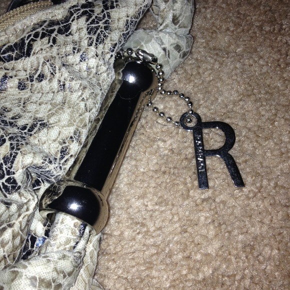 🎀SOLD🎀Rampage, Faux Snake Print Bag - Picture 3 of 4