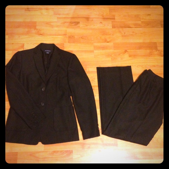 💼Ann Taylor Black Suit💼