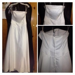 White wedding dress beautiful gown