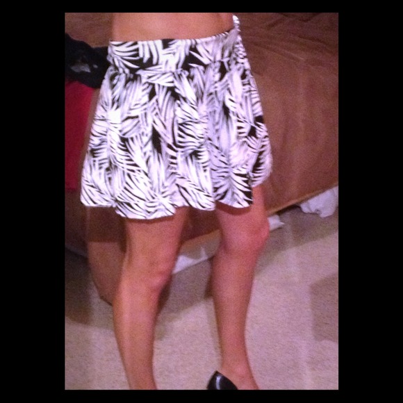 Cute skirt! From VS