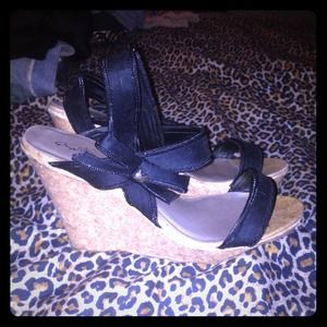 Black Wedges with Bow Accent.