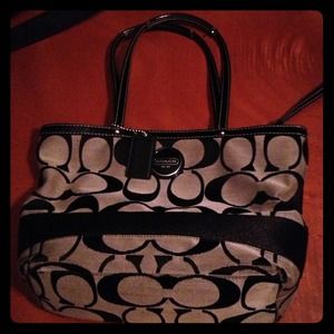 Authentic Coach Signature Tote