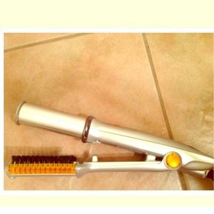 Instyler curling iron 🎀