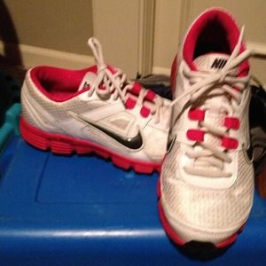 Gently used Nike Dual Fusion