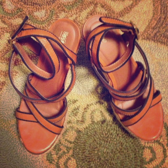 Mossimo wedges