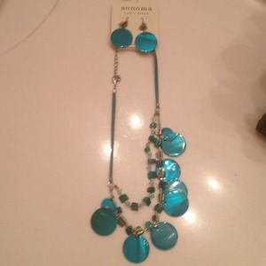 Necklace and earring set