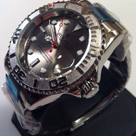 Men's Silver Oyster Perpetual Motion Yachtmaster.