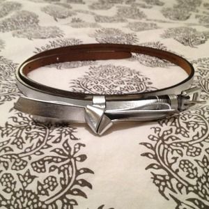 Silver bow belt bundle- 5 items