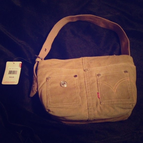 Tab corduroy Levi's purse!❤