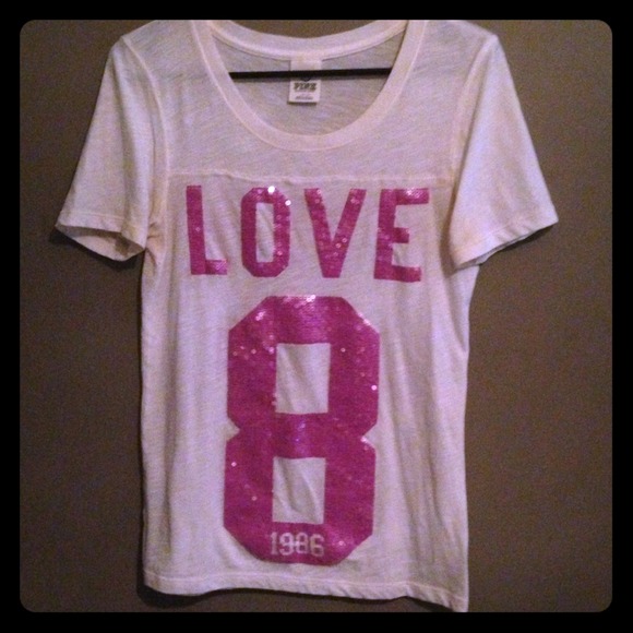 Victoria's Secret Tops - RESERVED Victoria Secret tee 💗