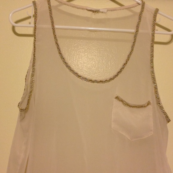 Top - Picture 2 of 3