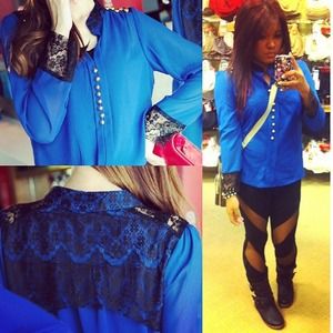 ❌SOLD❌Blue Laced Longsleeve