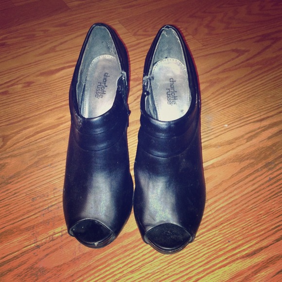 Black Open Toe Boots!