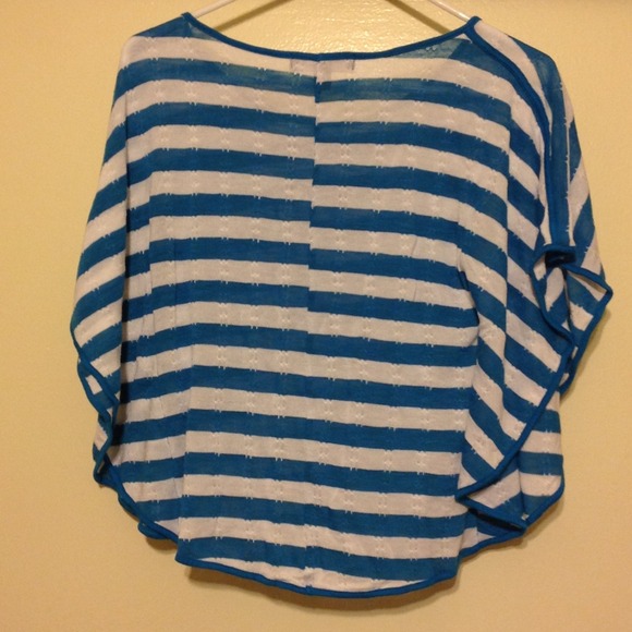 Top - Picture 2 of 2