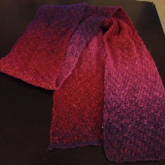 Brand new REI scarf, never worn! - Picture 2 of 3
