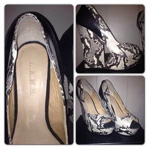 L.A.M.B shoes size 8 love!!!