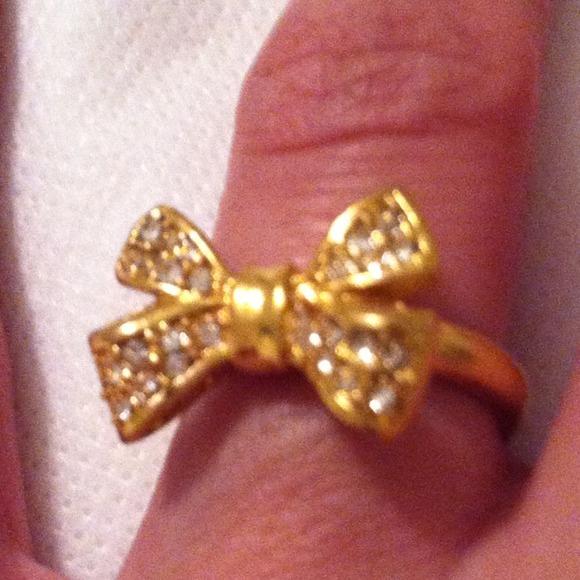 J Crew bow ring, GHW with embedded crystals