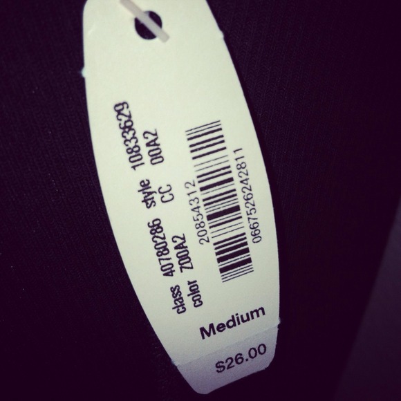 *NWT* Victoria's Secret Fashion Show black Tank - Picture 2 of 4