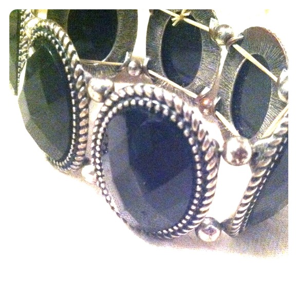 Black and silver gem statement bracelet!