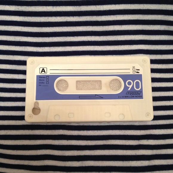 🚫SOLD🚫White Cassette Tape Case