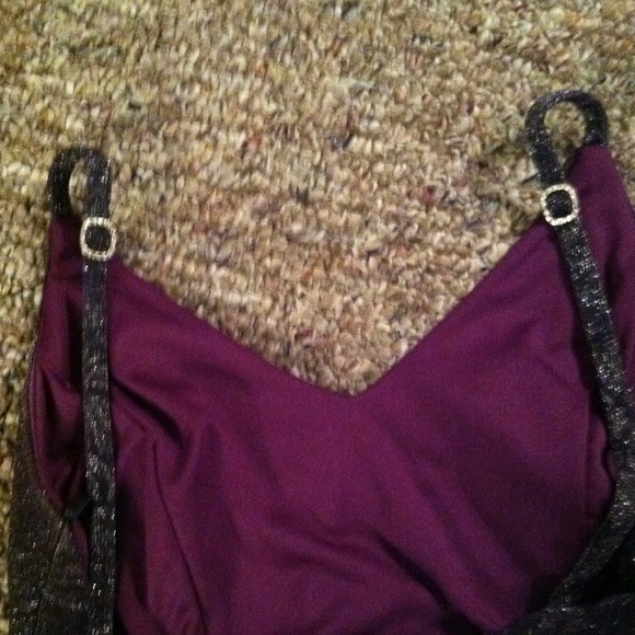 Formal gown - Picture 4 of 4