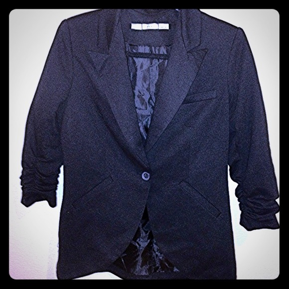 💜REDUCED! Hot black blazer.