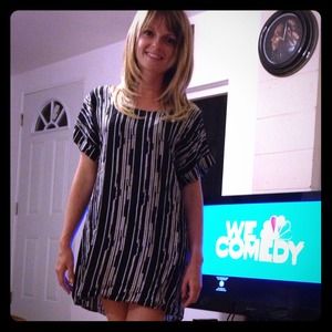 Super cute date night dress.