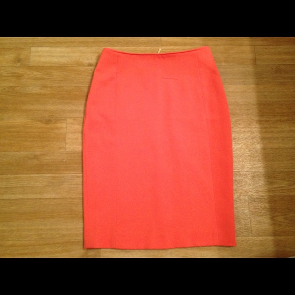 ***SOLD***H&M pencil skirt - Picture 1 of 3